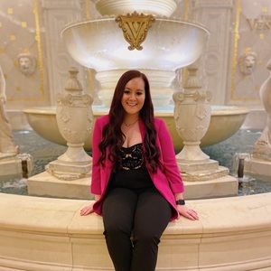 Meet your Posher, Anna